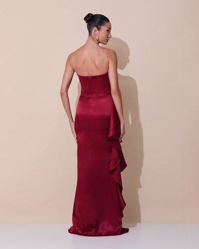 Foto Vestido de Festa Longo Tomara que Caia Cetim Babado Fenda Marsala