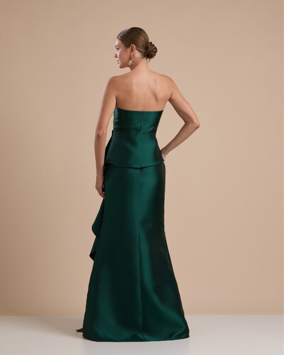 FotoVestido de Festa Longo Tomara que Caia Babado Cascata Verde Escuro