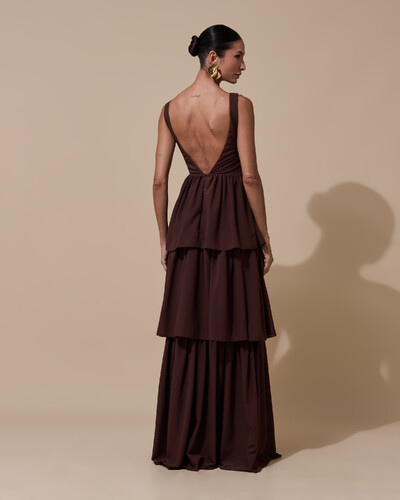 Foto Vestido de Festa Longo Decote V Crepe Chiffon Plissado Camadas Babado Marrom
