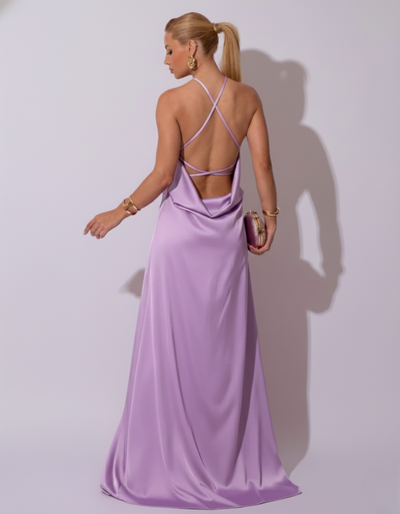 Foto Vestido Longo de Cetim com Decote Triangular e Amarração nas Costas Degagê Lilás