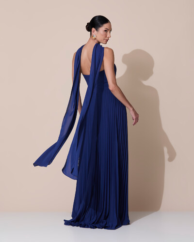 Foto Vestido de Festa Longo Tomara que Caia Plissado com Lenço Azul Marinho