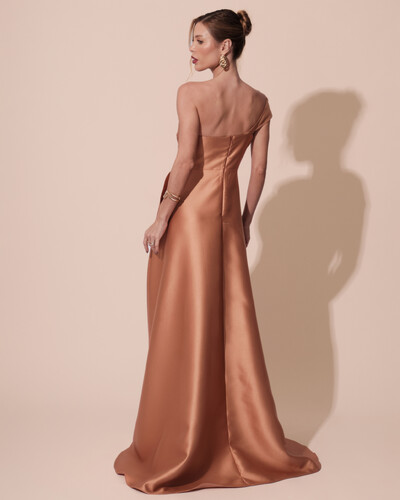 FotoVestido de Festa Longo Zibeline um Ombro Só Mullet Mocha Mousse New