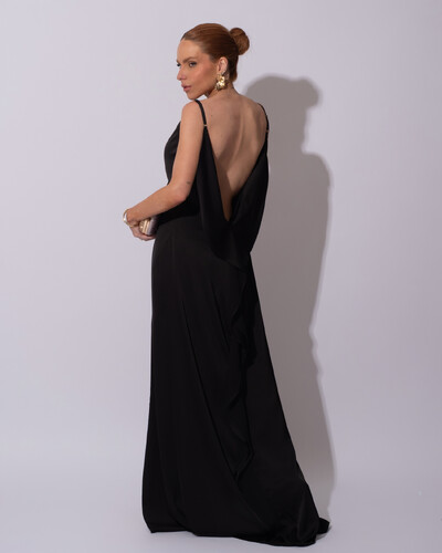 FotoVestido de Festa Longo Babado Costas Cetim Fluido e Fenda Preto