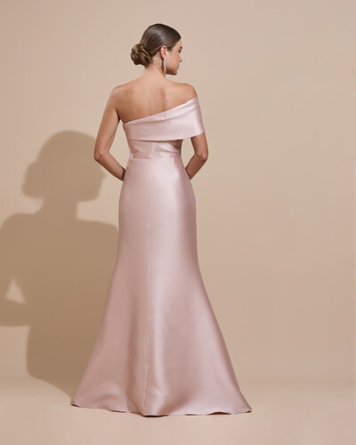 FotoVestido de Festa Zibeline com Faixa Ombro a Ombro Rosa Nude