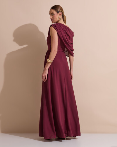 Foto Vestido de Festa Longo Um Ombro Só Crepe Chiffon Capa Drapeado Marsala
