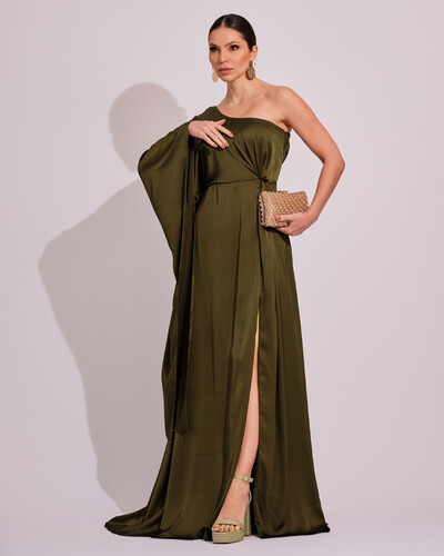 Foto Vestido Longo de Cetim Fluido uma Manga e Detalhe Torcido Verde Oliva