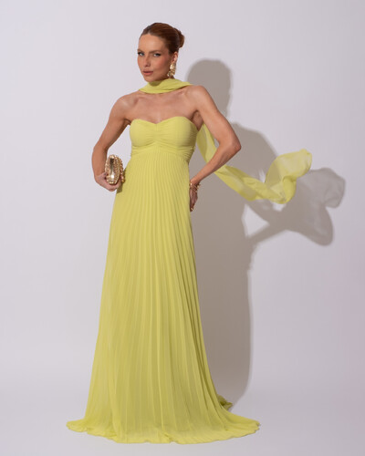 Foto Vestido de Festa Longo Tomara que Caia Crepe Chiffon Plissado com Lenço Verde Lima