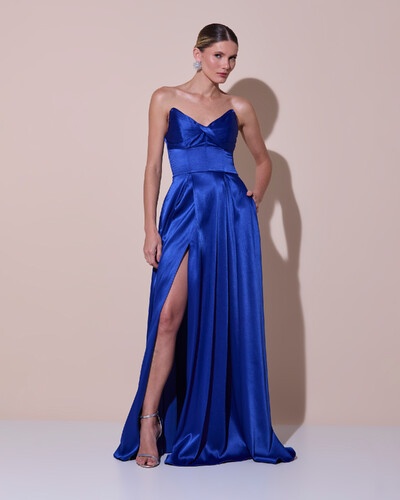 Foto Vestido de Festa Longo Tomara que Caia Cetim Decote Coração Fenda Azul Royal