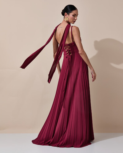 Foto Vestido de Festa Longo Crepe Chiffon Plissado Trançado e Lenço Marsala New