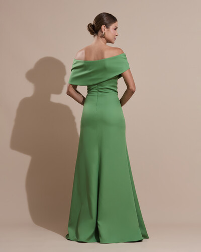 Foto Vestido de Festa Longo Alfaiataria Ombro a Ombro com Babado Cascata Verde Matcha