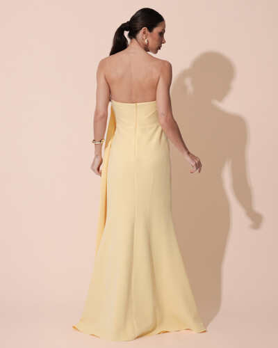 FotoVestido de Festa Longo Alfaiataria Tomara que Caia Drapeado Faixa Amarelo Manteiga