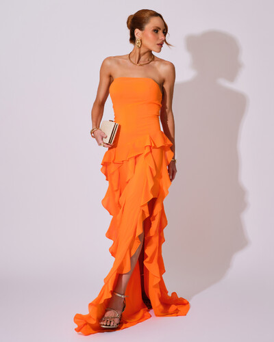 Foto Vestido de festa Longo Tomara que Caia Crepe Chiffon com Bababos Cascata e Fenda Laranja