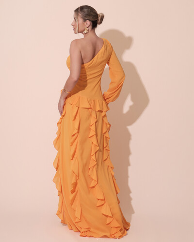 Foto Vestido de Festa Longo Crepe Um Ombro Só Manga Longa e Babados Cascata Fenda Laranja Manga