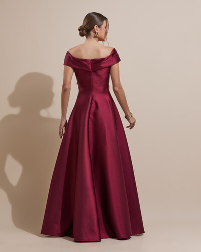 Foto Vestido de Festa Longo Zibeline Ombro a Ombro com Fenda Marsala Escuro