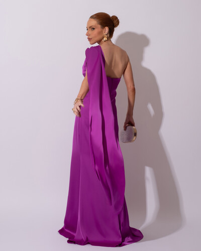 FotoVestido de Festa Longo Cetim Um Ombro Só Detalhe Lenço Fúcsia