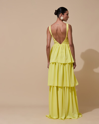 Foto Vestido de Festa Longo Decote V Crepe Chiffon Plissado Camadas Babado Amarelo Manteiga