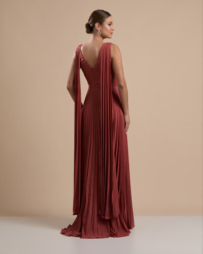 FotoVestido de Festa Longo Crepe Chiffon Plissado com Lenço nas Alças Terracota