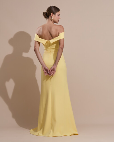FotoVestido de Festa Longo Alfaiataria Ombro a Ombro com Fenda Amarelo Manteiga