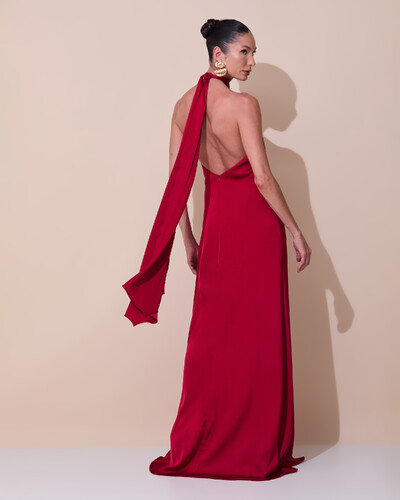 Foto Vestido de Festa Gola Alta com Decote nas Costas Acetinado Marsala