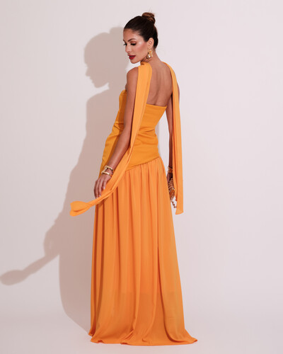 FotoVestido de Festa Longo Tomara que Caia Alfaiataria e Saia Crepe Chiffon e Lenço Laranja