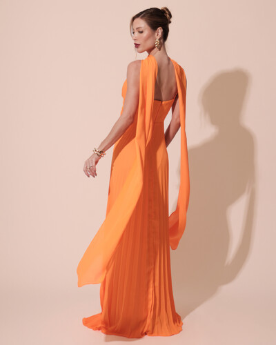 FotoVestido de Festa Longo Plissado Crepe Chiffon com Alça e Lenço Laranja