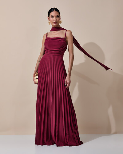 Foto Vestido de Festa Longo Crepe Chiffon Plissado Trançado e Lenço Marsala New