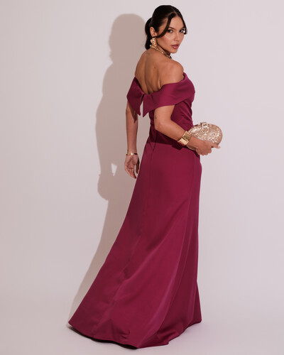 FotoVestido de Festa Longo Ombro a Ombro com Fenda em Alfaiataria Fucsia