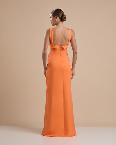 FotoVestido de Festa Longo Alfaiataria Decote Coração com Alças e Fenda Laranja