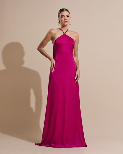 Foto Vestido Longo de Cetim com Decote Triangular e Amarração nas Costas Degagê Beterraba