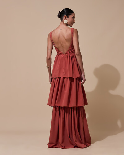 Foto Vestido de Festa Longo Decote V Crepe Chiffon Plissado Camadas Babado Terracota