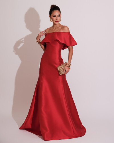 Foto Vestido de Festa Longo Ombro a Ombro Zibeline com Babado Vermelho