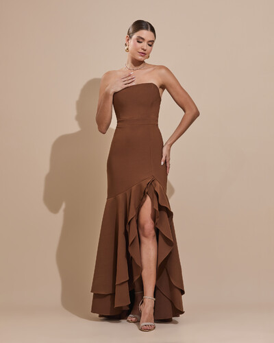 Foto Vestido Longo com Fenda de Babados Alfaiataria Marrom