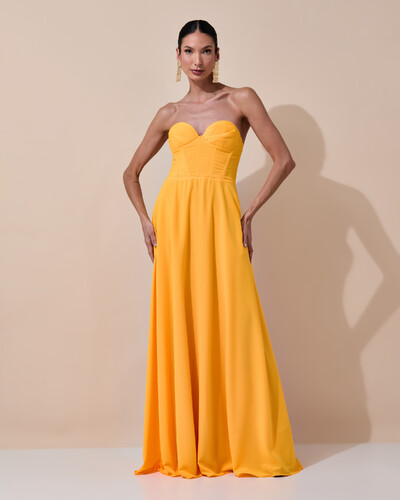 Foto Vestido de Festa Longo Tomara que Caia Crepe Chiffon Decote Coração Lenço Laranja Manga New