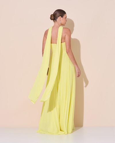 Foto Vestido de Festa Longo Tomara que Caia Plissado com Lenço Amarelo Manteiga