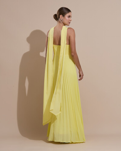 FotoVestido de Festa Longo Plissado Crepe Chiffon com Alça e Lenço Amarelo Manteiga