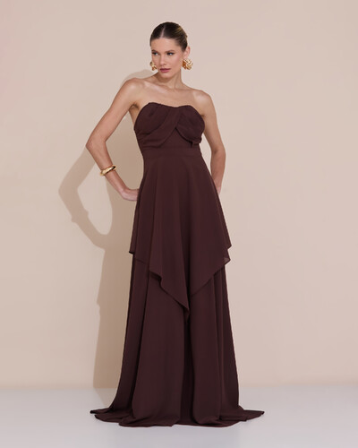 Foto Vestido de Festa Longo Tomara que Caia Crepe Chiffon Drapeado Camadas Marrom