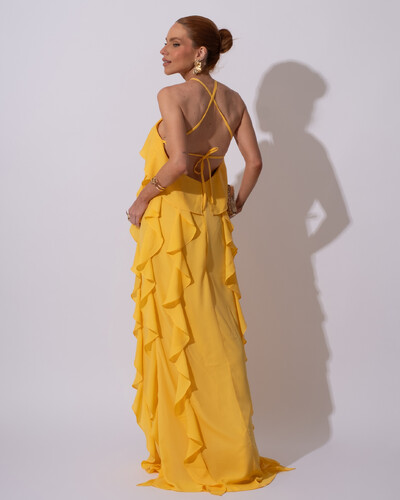 FotoVestido de Festa Longo Crepe Chiffon Frente Única Babados Cascata e Flor Amarelo