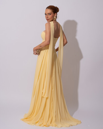 FotoVestido de Festa Longo Tomara que Caia Grife Plissado com Lenço Amarelo Manteiga