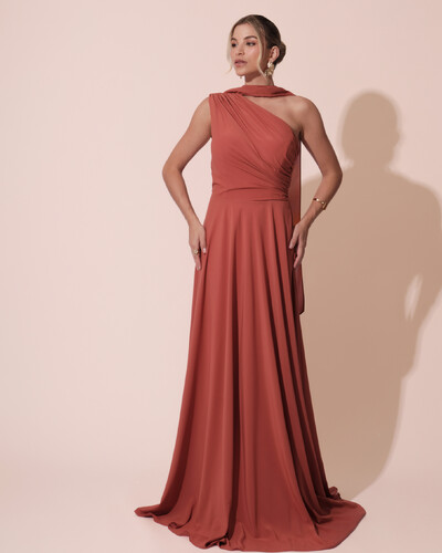 Foto Vestido de Festa Longo Crepe Chiffon Um Ombro Só Drapeado com Lenço Terracota