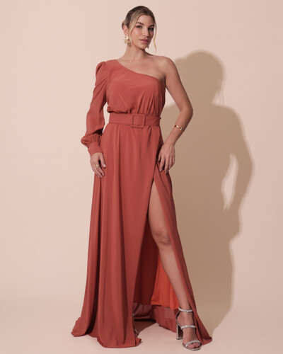Foto Vestido de Festa Longo um Ombro Só Manga Longa com Cinto Terracota