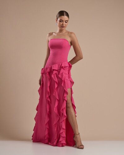 Foto Vestido de festa Longo Tomara que Caia Crepe Chiffon com Bababos Cascata e Fenda Pink New