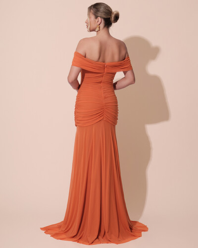 FotoVestido de Festa Longo Tule Ombro a Ombro Drapeado com Saia Fluida Laranja