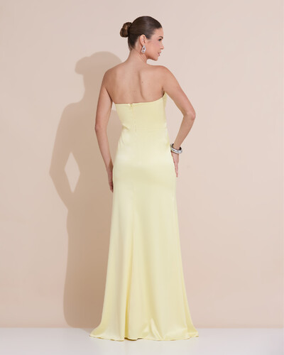 Foto Vestido de Festa Longo Cetim Alfaiataria Tomara que Caia Fenda Amarelo Manteiga
