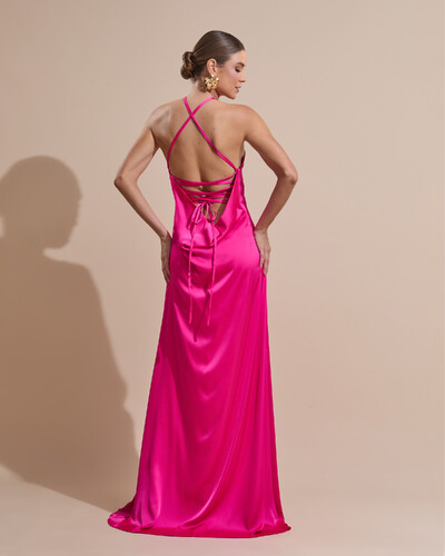Foto Vestido Longo de Cetim com Decote Triangular e Amarração nas Costas Degagê Pink
