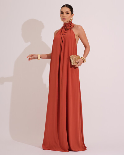 Foto Vestido Longo Crepe Chiffon Frente Única Fluido Flor Removível Terracota