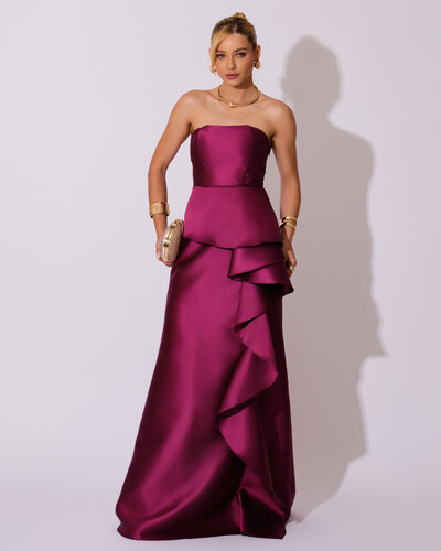 Foto Vestido de Festa Longo Tomara que Caia Babado Cascata Fúcsia Beterraba