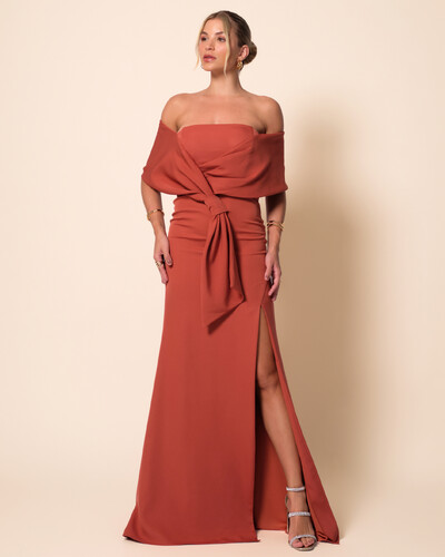 Foto Vestido de Festa Longo Alfaiataria Ombro a Ombro Laço e Fenda Terracota