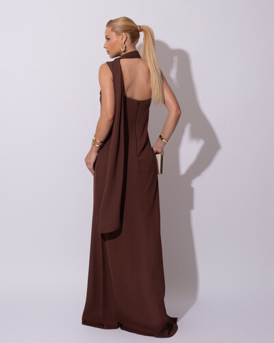 FotoVestido de Festa Longo Crepe Chiffon Um Ombro Só Drapeado Lenço Fixo Marrom