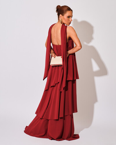 FotoVestido de Festa Longo Chiffon Crepe em Camadas com Lenço Marsala