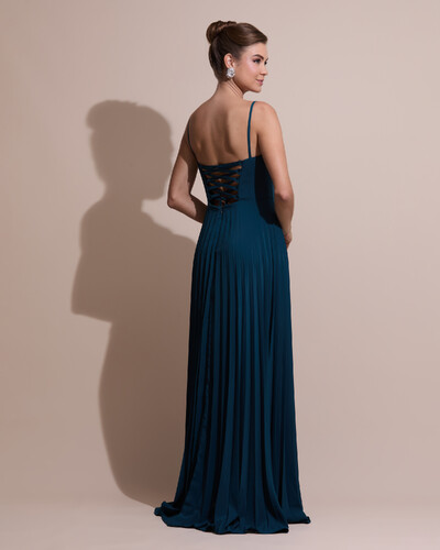 FotoVestido de Festa Longo Crepe Chiffon Plissado Trançado e Lenço Verde Escuro